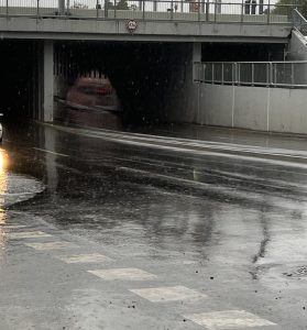 Zadržavanje vode kod podvožnjaka u ulici Maksima Gorkog