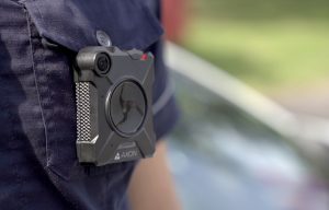 DANAS počinje akcija policije! Na meti nepropisno korišćenje telefona i slušalica vozača i pešaka