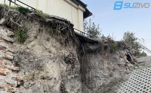 Zahteva sanaciju, a do tada hitnu postavku znaka upozorenja?!