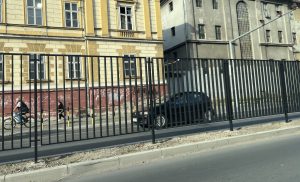 Postavljena nova zaštitna ograda u ulici Maksima Gorkog