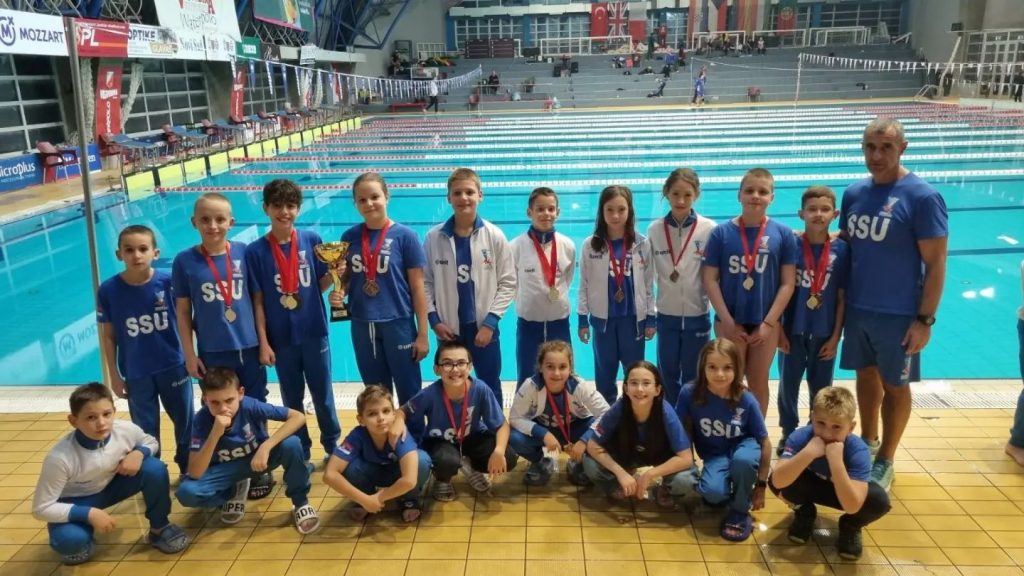 Mladi Subotičani su u naš grad doneli dva pehara i 26 medalja. BRAVO za naše mlade plivače