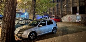 KUKAONICA: Jurnjava za besplatnim parkingom u centru grada – Ugrožena je bezbednost pešaka