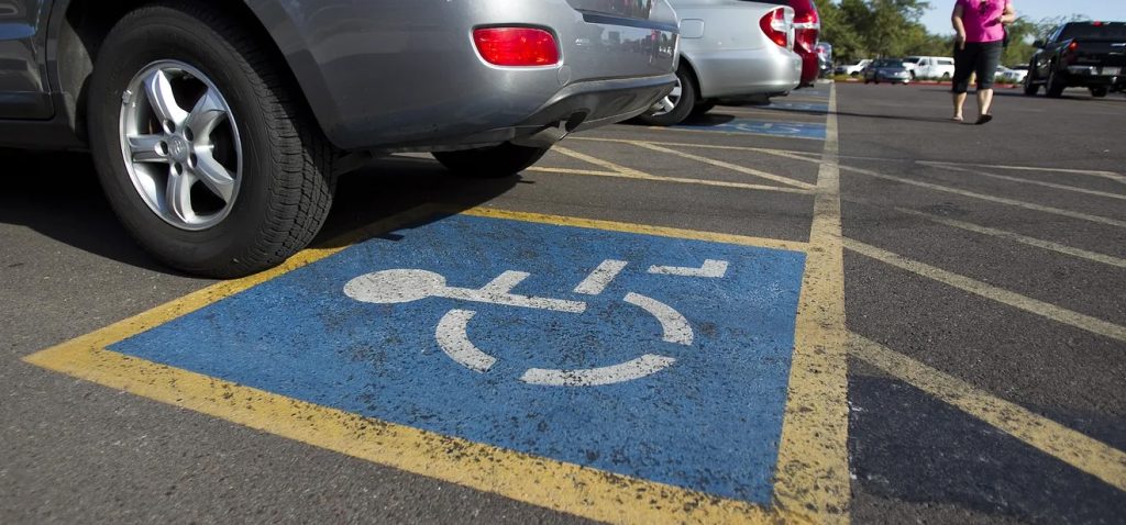 Hoćemo njihovo parking mesto, a nećemo njihov razlog za to mesto