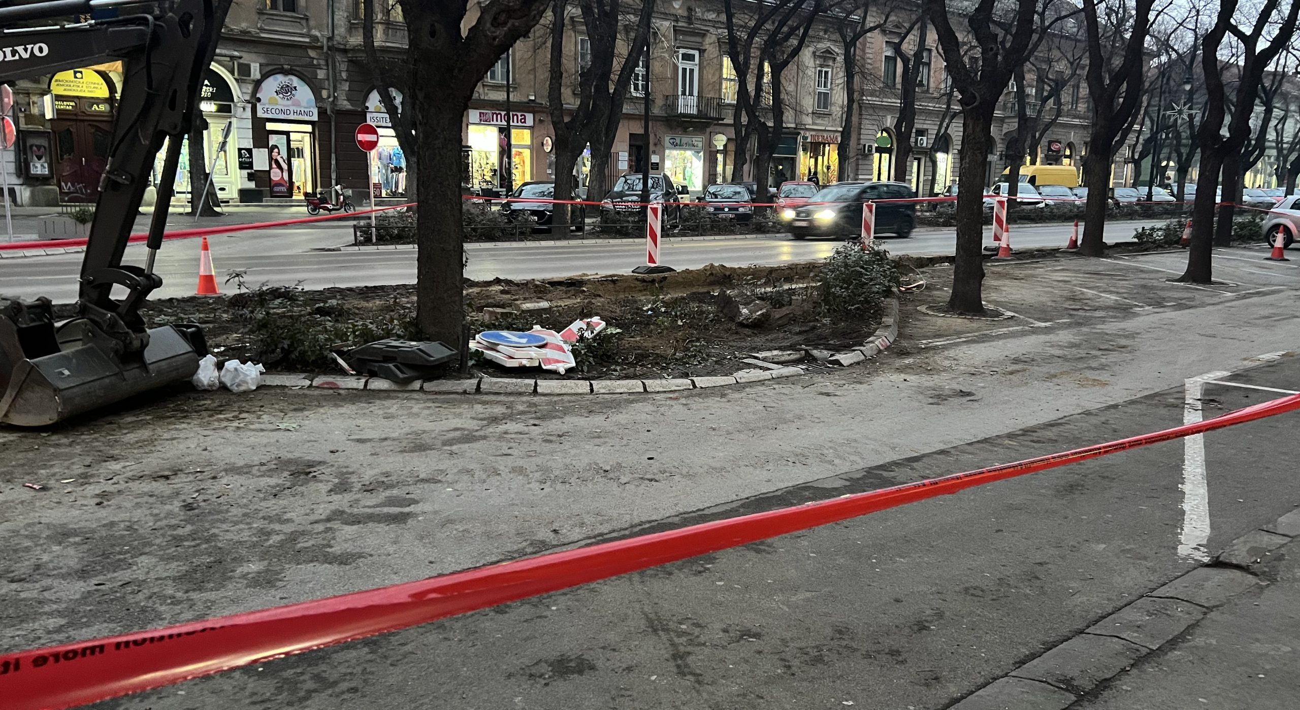KUKAONICA: “Uništavanje zelenih površina u centru grada”