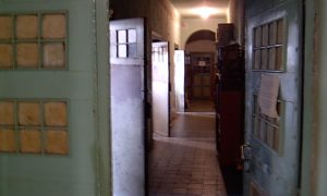 Vrata bivšeg policijskog pritvora u Gradskoj kući Vrata bivšeg policijskog pritvora u Gradskoj kući