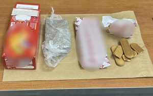 Na Kelebiji sprečeno krijumčarenje heroina u kutijama keksa