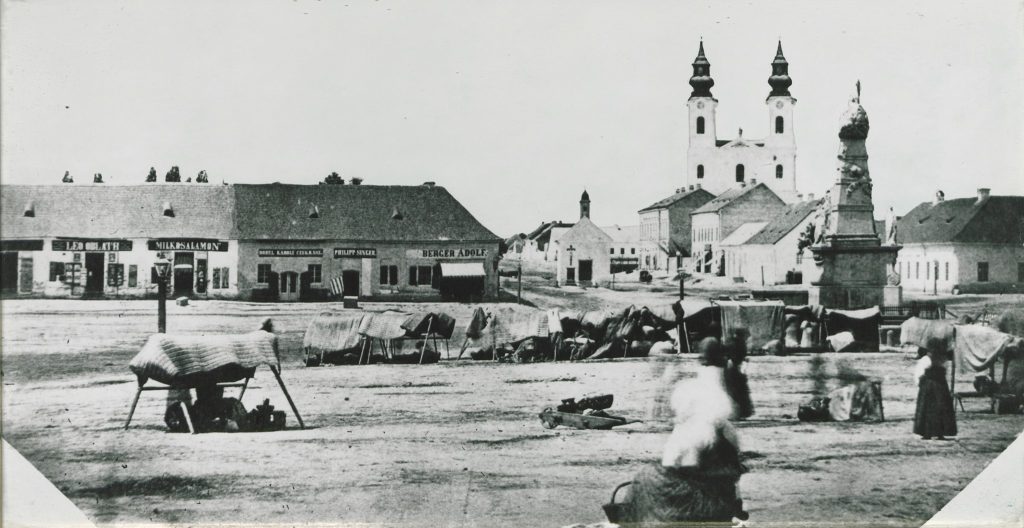 Retka fotografija Subotice iz 19. veka: Glavni trg i život grada