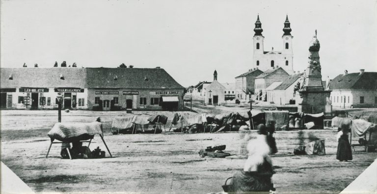 Retka fotografija Subotice iz 19. veka: Glavni trg i život grada