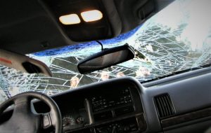 Vozač “juga” pod uticajem alkohola i droge izazvao saobraćajnu nezgodu u Subotici Vozač “juga” pod uticajem alkohola i droge izazvao saobraćajnu nezgodu u Subotici