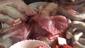 Zanimljiva logika: Otkupna cena mesa pada, a raste u mesari