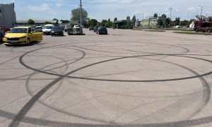 KUKAONICA: “Parking za kupce danju, staza za drift noću” KUKAONICA: “Parking za kupce danju, staza za drift noću”