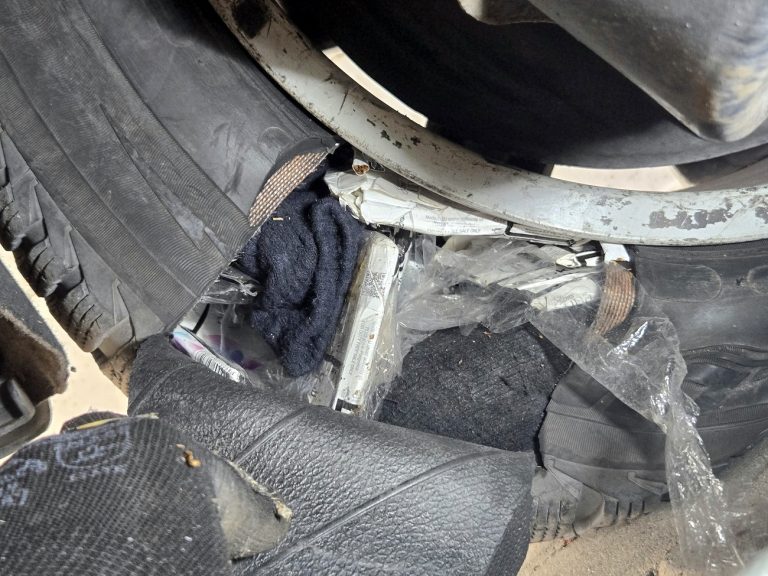 SUBOTICA: Zadnje gume automobila ispunjene cigaretama