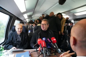 Vučić otvorio brzu prugu Beograd–Subotica: Povratna karta 2.000 dinara!