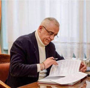 Gradonačelnik Bakić podelio sjajne vesti za roditelje