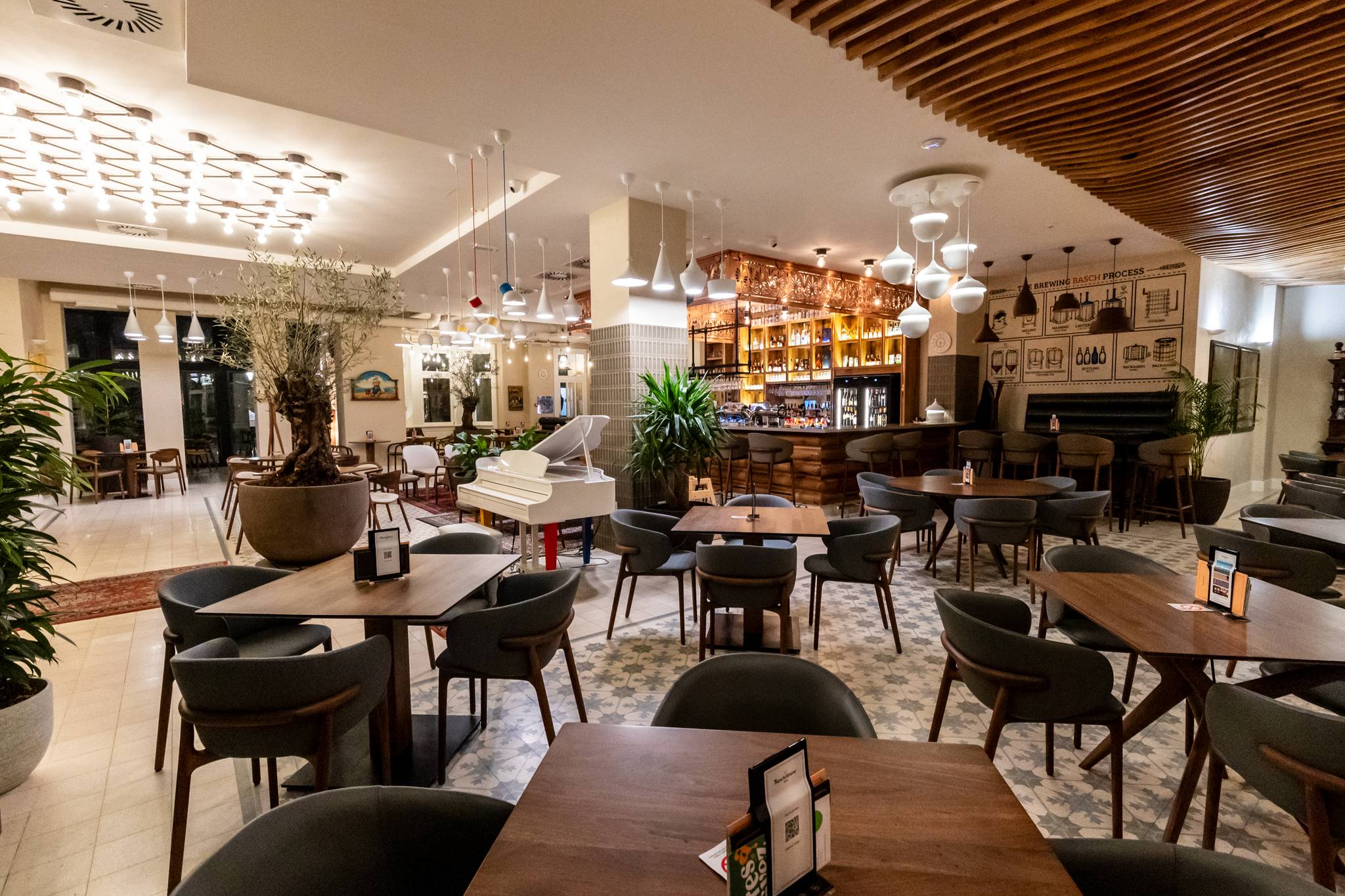 Lekcija iz gostoprimstva: Kako je jedan restoran iz Subotice postao simbol subotičkog savršenstva?!