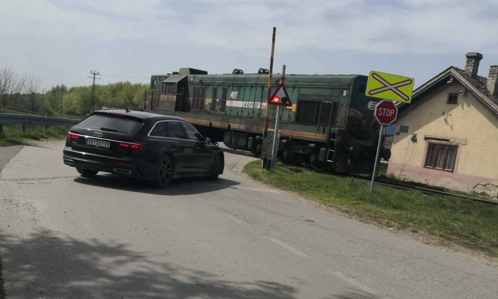 OPASNOST NA BAJSKOM PUTU: Rampe u kvaru