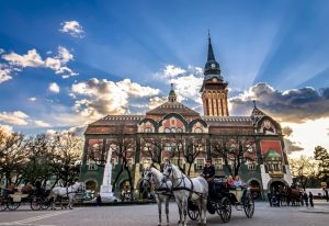 Subotica u ogledalu Beča: Da li je vreme da se fijakeri vrate na korzo?