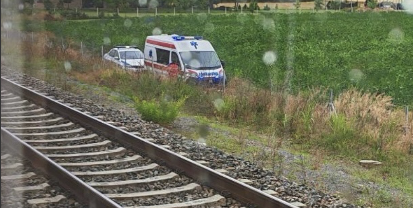 VOZ NALETEO NA OSOBU KOD BAČKE TOPOLE Obustavljen železnički saobraćaj ka Subotici i Beogradu