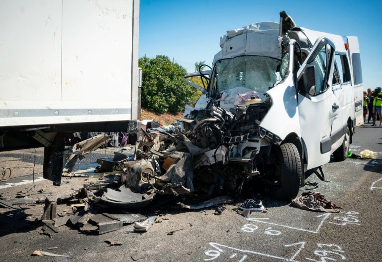 Najmanje osam ljudi poginulo u Mađarskoj u dve nesreće na auto-putu