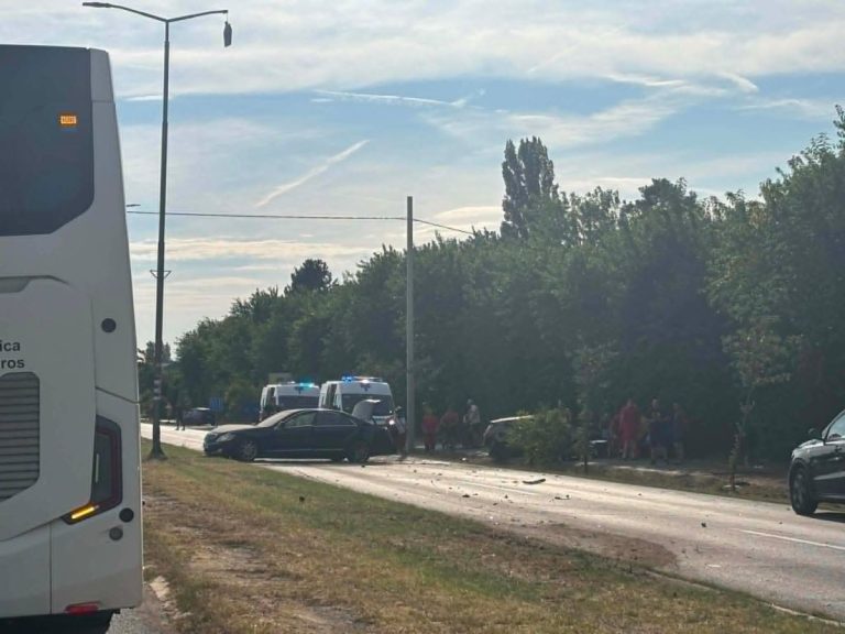Teška saobraćajna nezgoda na putu između Subotice i Palića