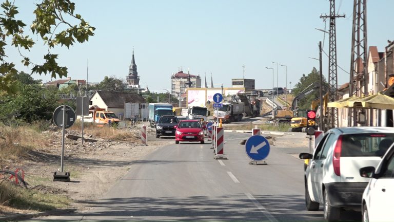 Ruši se zgrada kod  Majšanskog mosta u Subotici