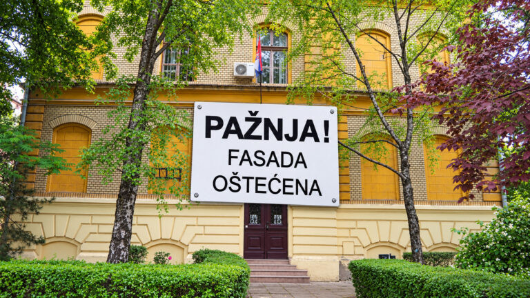 Učionice zatvorene, đaci izmešteni: Kako smo došli do ovoga u subotičkoj osnovnoj školi?!