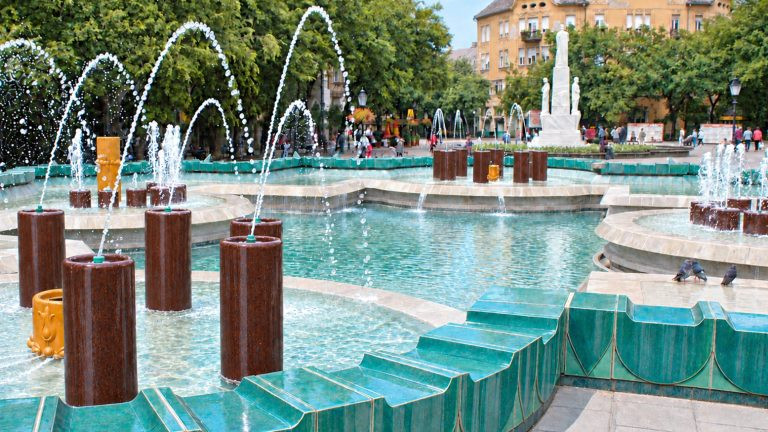 Beše jednom jedna zelena fontana, a onda…